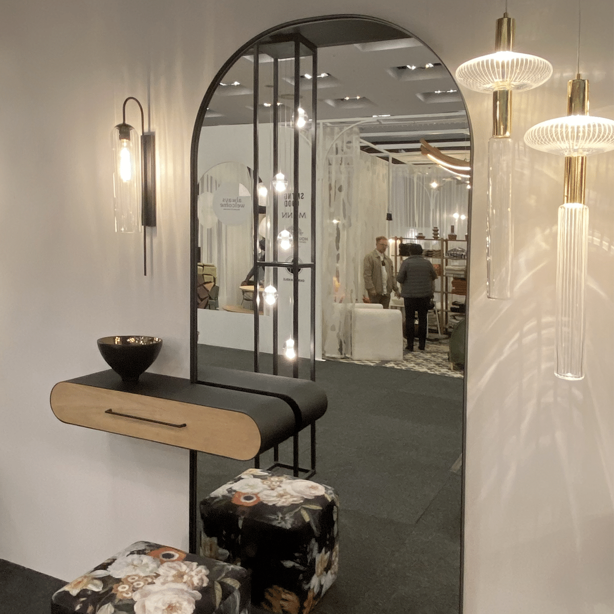 <h2 class="p-t-50">HERMES</h2>